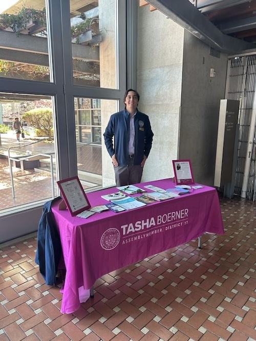 ad77 Mobile Office Hours - San Diego Central Library